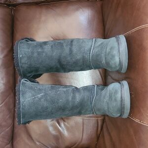 Uggs black Boots with Bows Size 8